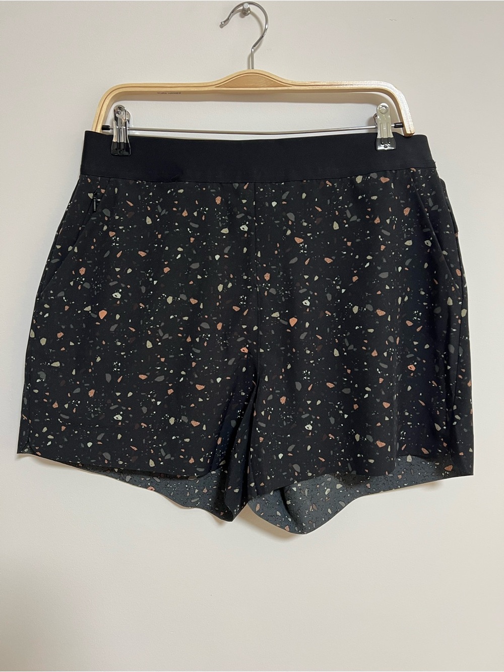 Women’s Black Speckled Active hiking Shorts Large Fig Clothing
